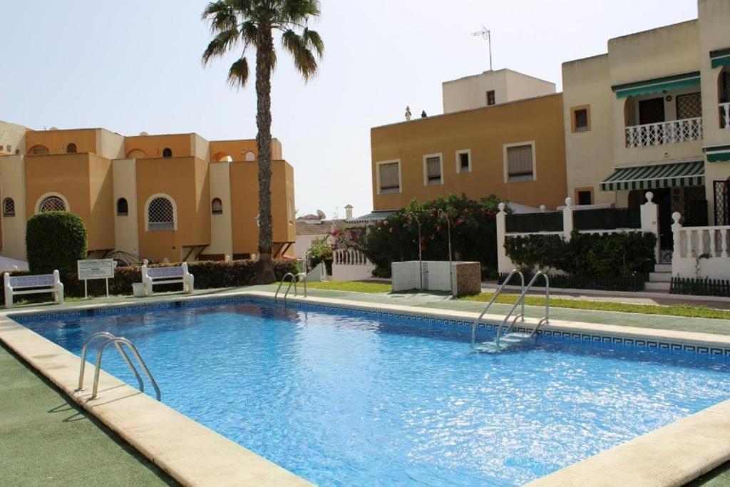 059 Bungalow Torrelamata Torrevieja Exterior foto